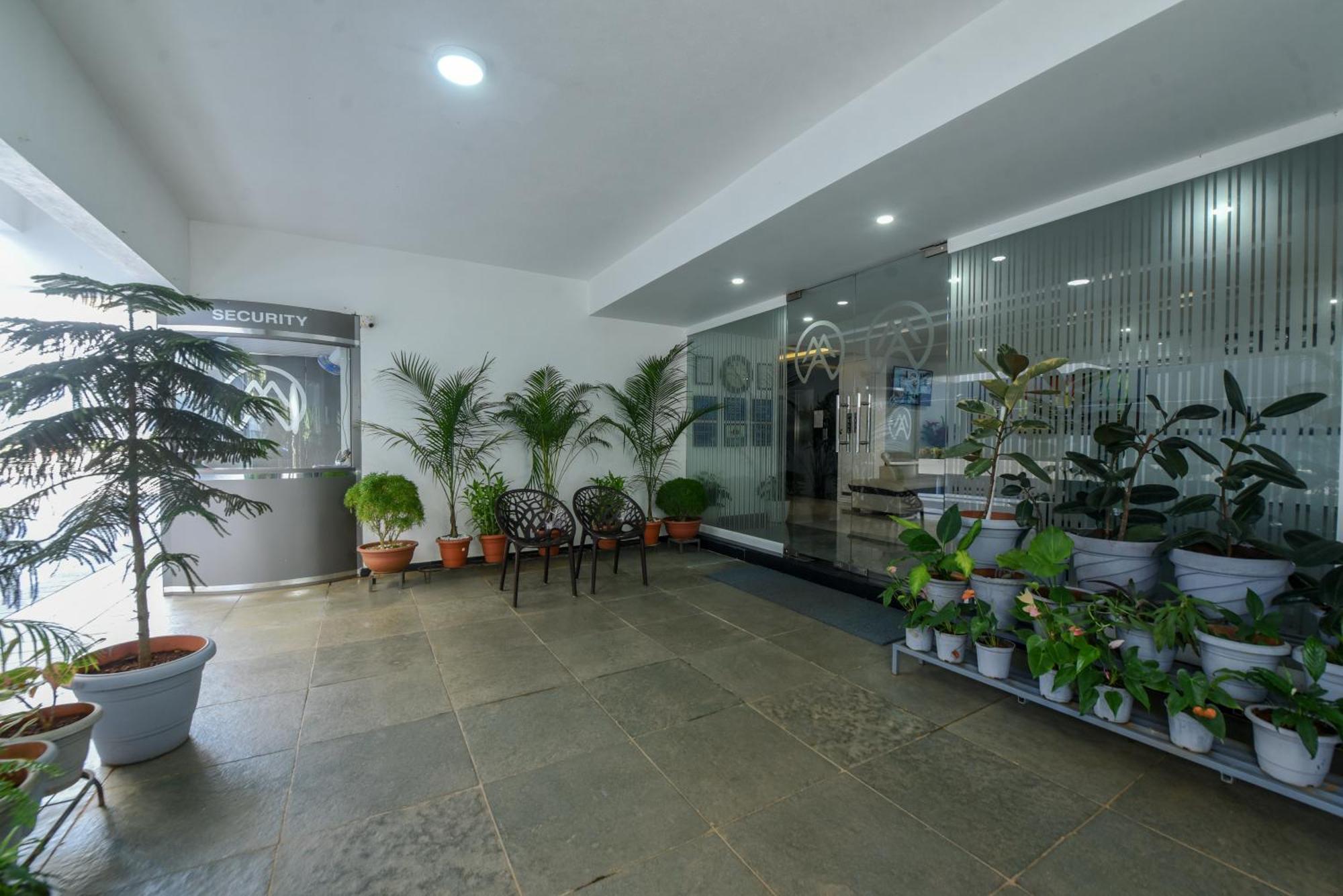 Manipal Atalia Service Apartments Exteriér fotografie