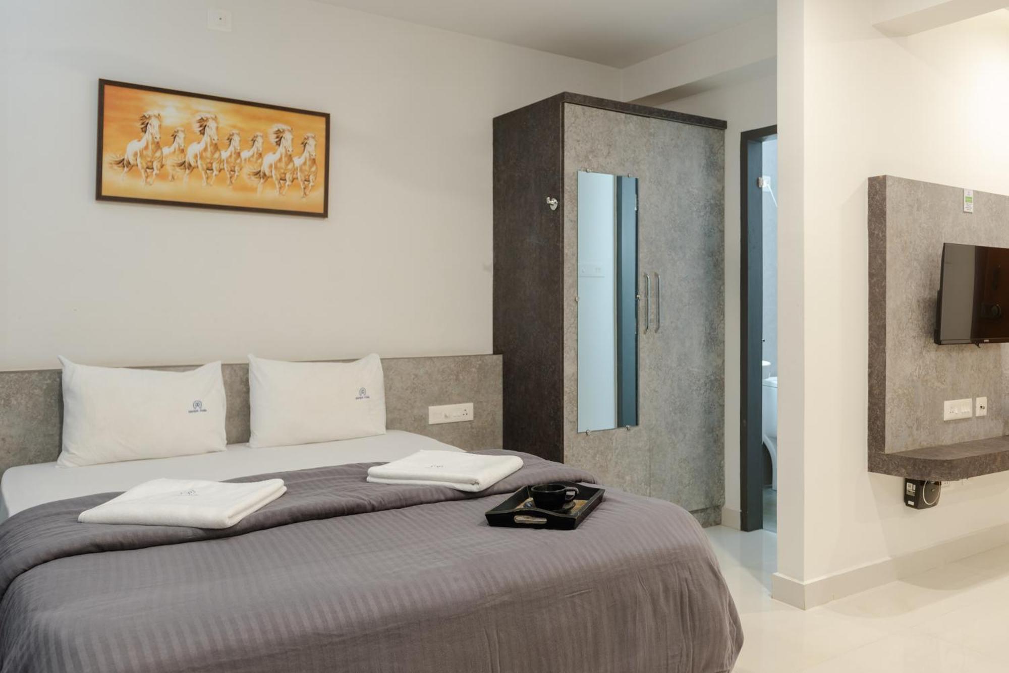 Manipal Atalia Service Apartments Exteriér fotografie